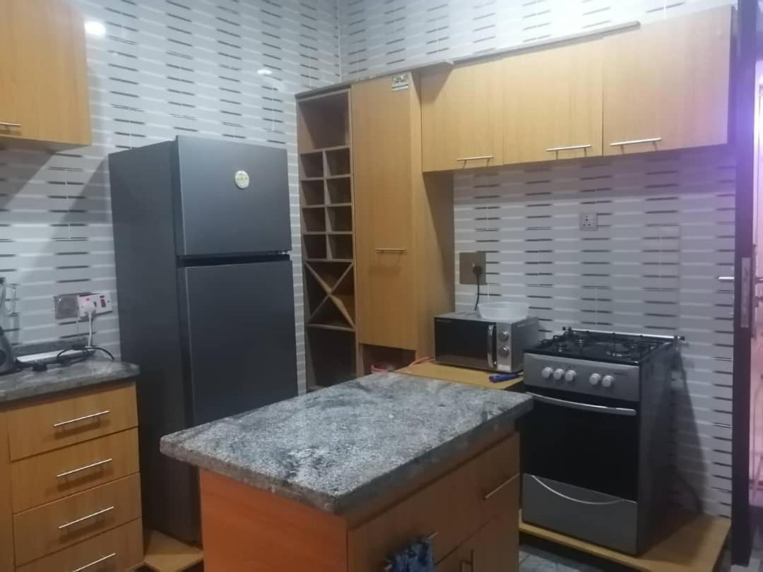Saint Kingsley Apartment Ибадан Екстериор снимка